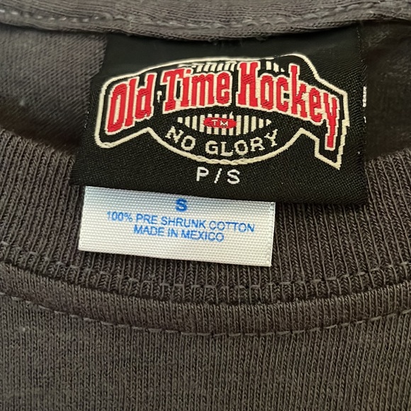 Boston Bruins T-Shirt. Men’s Size Small. - Picture 6 of 6